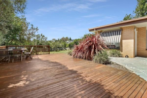 Scenic Serenity Large Family Home in Geelong, Geelong
